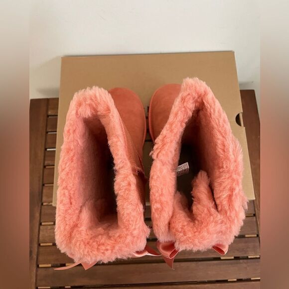 UGG Bailey Bow Satin Boots Clay Pot US Women Size 7/UK 5/EU 38 - Picture 11 of 14